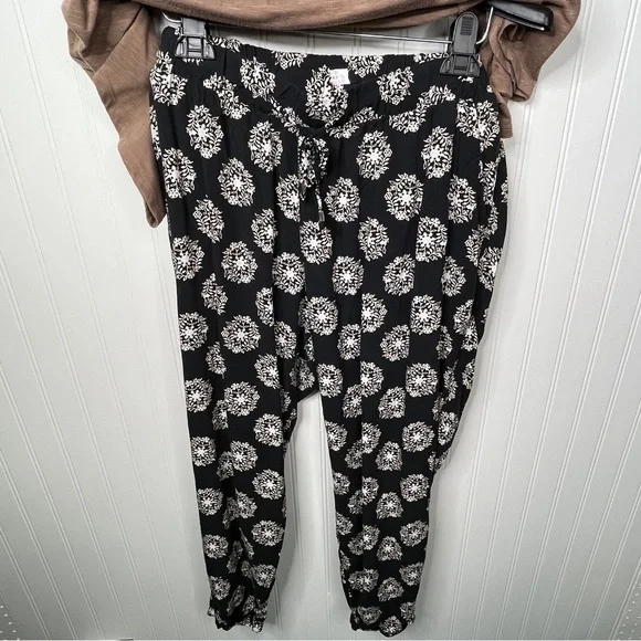 13. Umgee Hacci Tunic Old Navy Patterned Joggers J. Jill Boho Necklace Bundle - Picture 4 of 9